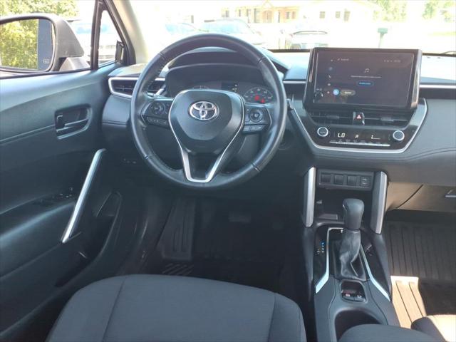 2025 Toyota Corolla Cross LE