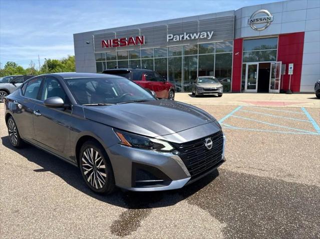 2023 Nissan Altima SV FWD for sale in Dover, OH