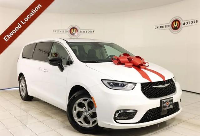 2024 Chrysler Pacifica Limited for sale in Elwood, IN