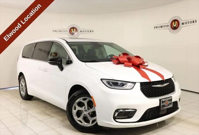 2024 Chrysler Pacifica Limited for sale in Elwood, IN