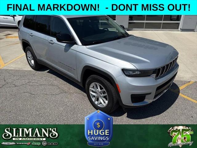 2023 Jeep Grand Cherokee L Laredo 4x4 for sale in Amherst, OH