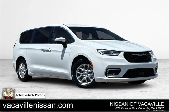 2023 Chrysler Pacifica Touring L for sale in Vacaville, CA