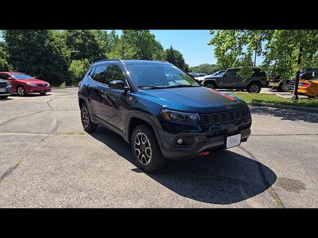 2026 Jeep Compass COMPASS TRAILHAWK 4X4 2026 Jeep Compass COMPASS TRAILHAWK 4X4
