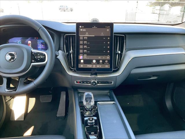 2026 Volvo XC60 Plug-In Hybrid Black Edition Ultra, T8 AWD Electric/Gasoline, Dark