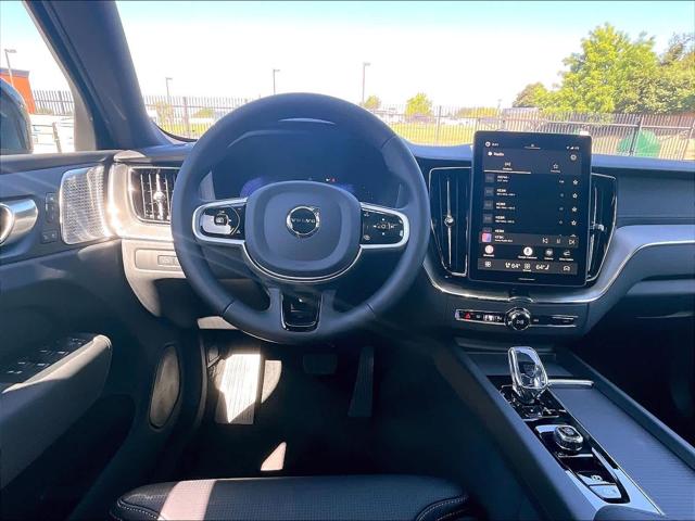2026 Volvo XC60 Plug-In Hybrid Black Edition Ultra, T8 AWD Electric/Gasoline, Dark