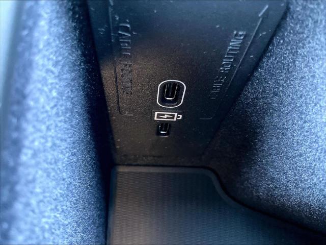 2026 Volvo XC60 Plug-In Hybrid Black Edition Ultra, T8 AWD Electric/Gasoline, Dark