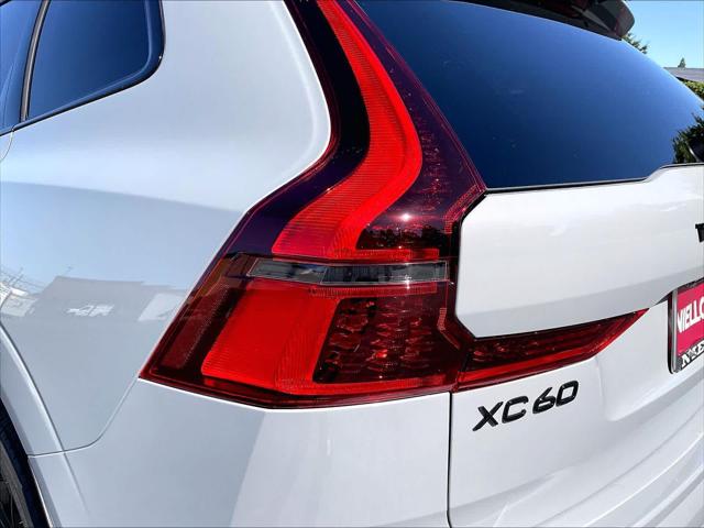 2026 Volvo XC60 Plug-In Hybrid Black Edition Ultra, T8 AWD Electric/Gasoline, Dark