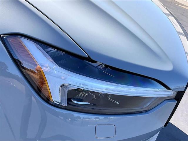 2026 Volvo XC60 Plug-In Hybrid Black Edition Ultra, T8 AWD Electric/Gasoline, Dark