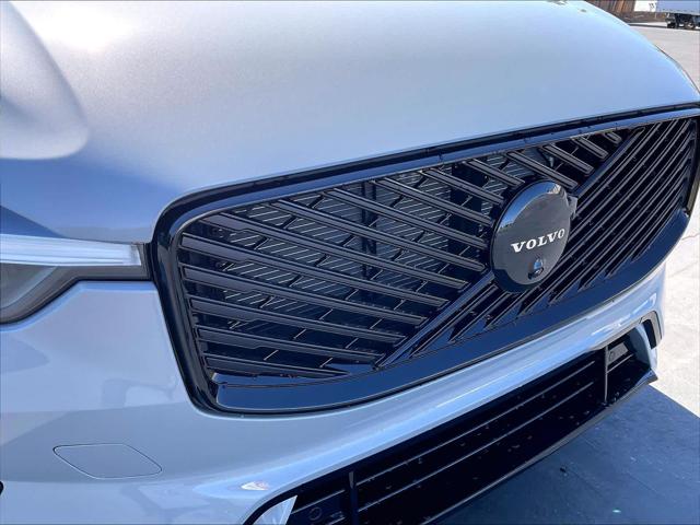 2026 Volvo XC60 Plug-In Hybrid Black Edition Ultra, T8 AWD Electric/Gasoline, Dark
