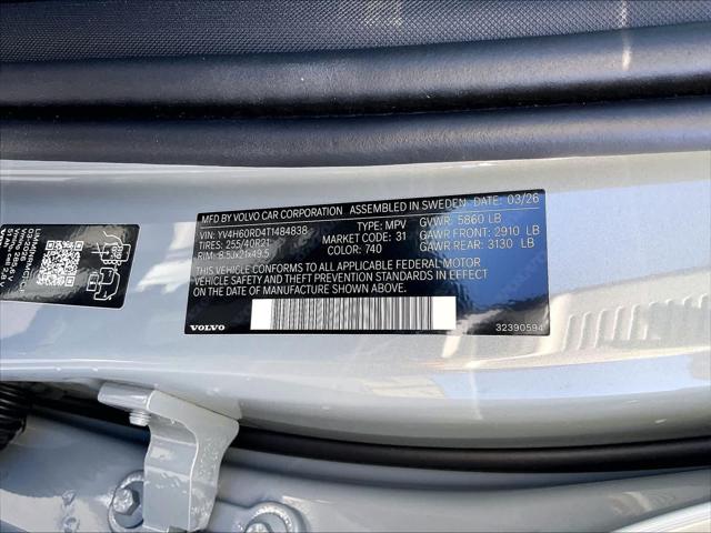 2026 Volvo XC60 Plug-In Hybrid Black Edition Ultra, T8 AWD Electric/Gasoline, Dark