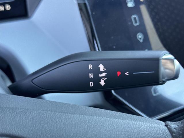 2027 Chevrolet Bolt LT FWD