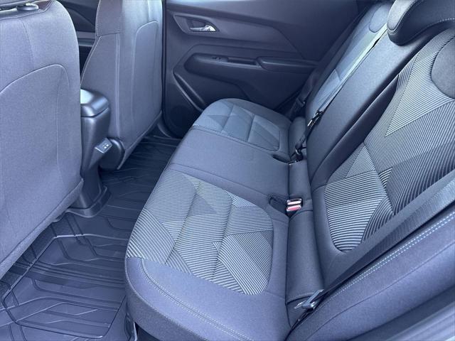 2027 Chevrolet Bolt LT FWD