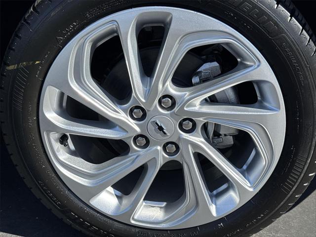 2027 Chevrolet Bolt LT FWD