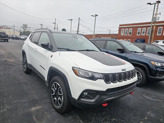 2026 Jeep Compass COMPASS TRAILHAWK 4X4 2026 Jeep Compass COMPASS TRAILHAWK 4X4