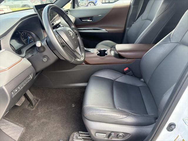 2023 Toyota Venza XLE