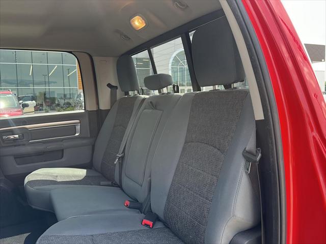 2017 Ram 1500 Big Horn Crew Cab 4x4 5'7" Box
