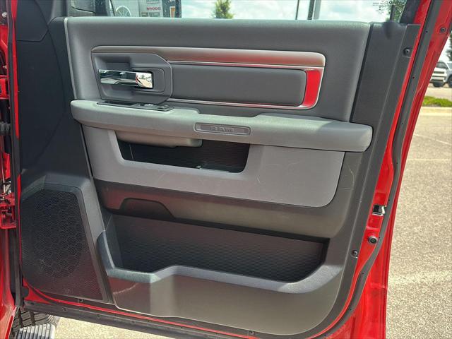 2017 Ram 1500 Big Horn Crew Cab 4x4 5'7" Box