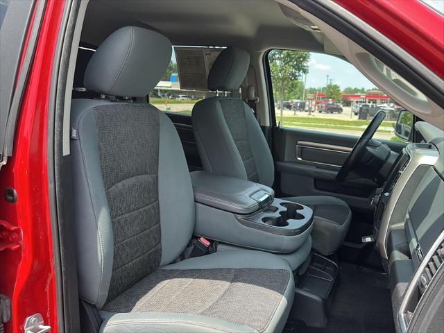 2017 Ram 1500 Big Horn Crew Cab 4x4 5'7" Box