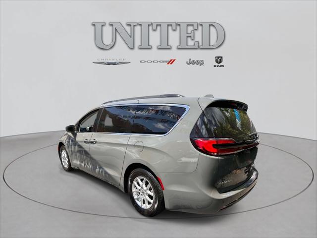 2022 Chrysler Pacifica Touring L FWD
