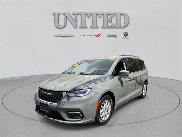 2022 Chrysler Pacifica Touring L FWD