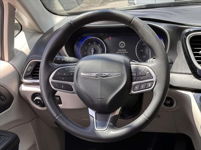2022 Chrysler Pacifica Touring L FWD
