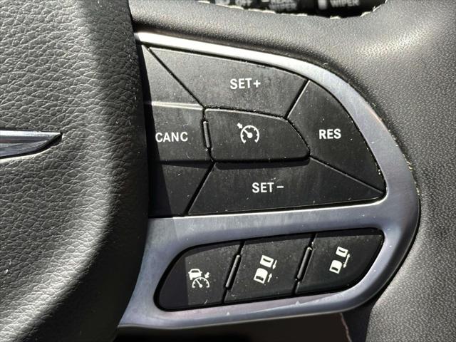 2022 Chrysler Pacifica Touring L FWD