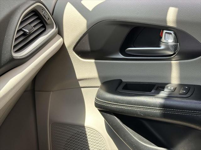 2022 Chrysler Pacifica Touring L FWD