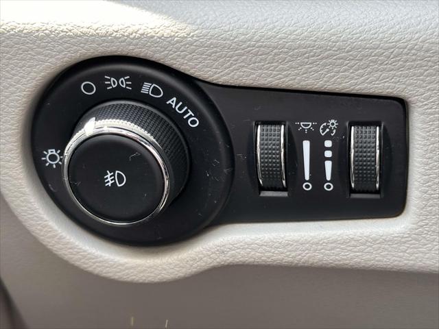 2022 Chrysler Pacifica Touring L FWD