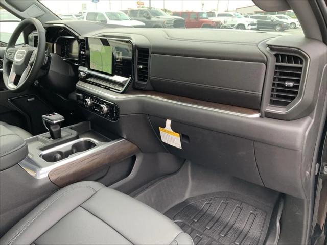 2026 GMC Sierra 1500 Crew Cab, Short Bed, SLT, 4WD