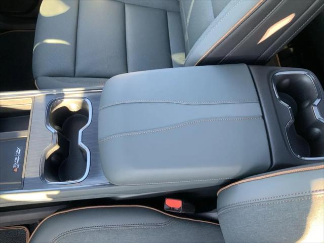 2026 GMC Acadia AT4 AWD