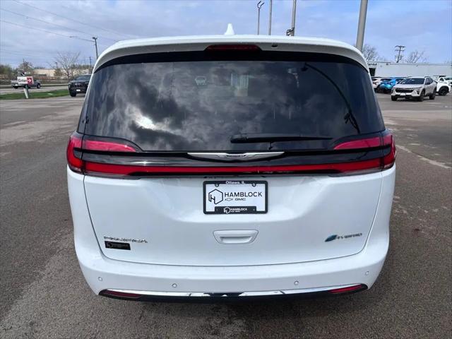2022 Chrysler Pacifica Hybrid Limited