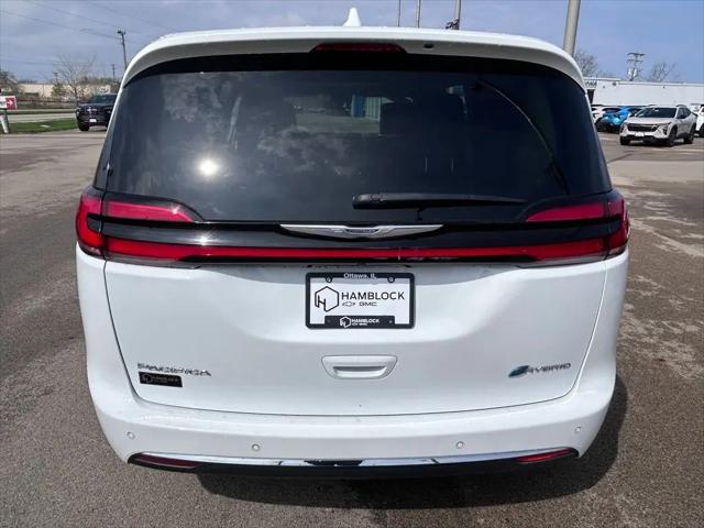 2022 Chrysler Pacifica Hybrid Limited