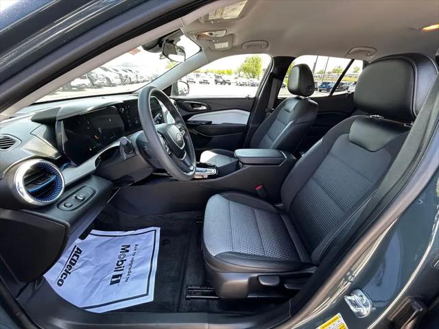 2025 Chevrolet Trax FWD LT