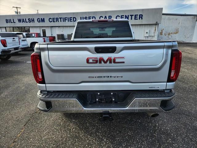 2022 GMC Sierra 2500HD 4WD Crew Cab Standard Bed SLT