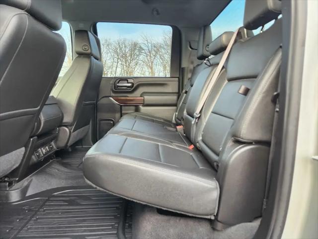 2022 GMC Sierra 2500HD 4WD Crew Cab Standard Bed SLT