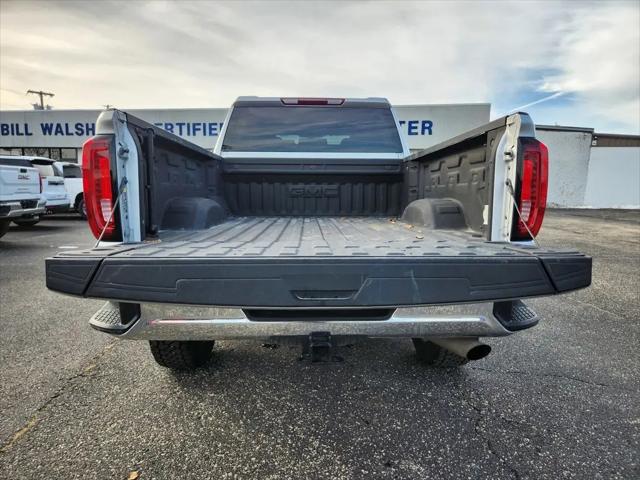 2022 GMC Sierra 2500HD 4WD Crew Cab Standard Bed SLT