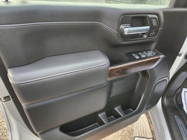 2022 GMC Sierra 2500HD 4WD Crew Cab Standard Bed SLT