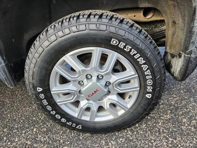 2022 GMC Sierra 2500HD 4WD Crew Cab Standard Bed SLT