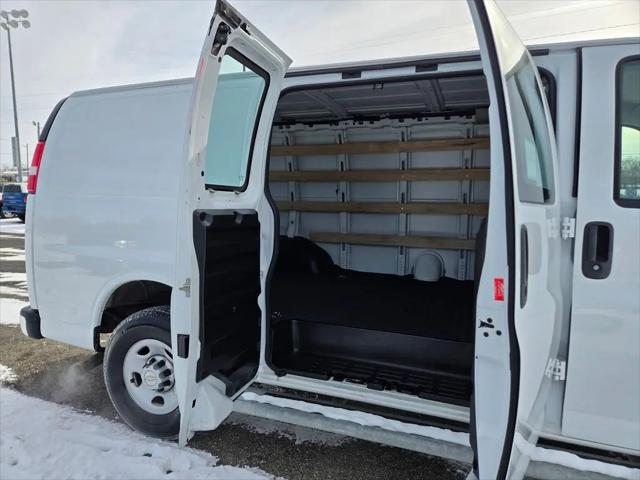 2024 Chevrolet Express Cargo Van RWD 2500 Regular Wheelbase WT