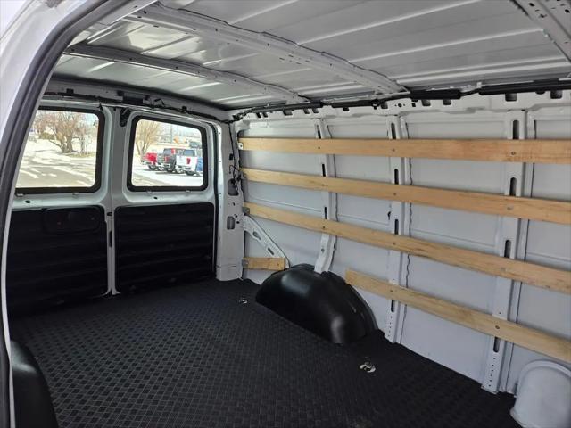 2024 Chevrolet Express Cargo Van RWD 2500 Regular Wheelbase WT