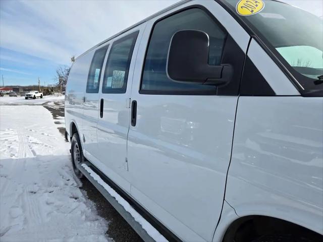 2024 Chevrolet Express Cargo Van RWD 2500 Regular Wheelbase WT