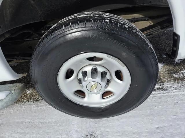 2024 Chevrolet Express Cargo Van RWD 2500 Regular Wheelbase WT