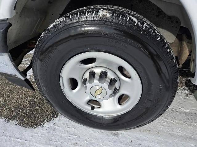 2024 Chevrolet Express Cargo Van RWD 2500 Regular Wheelbase WT