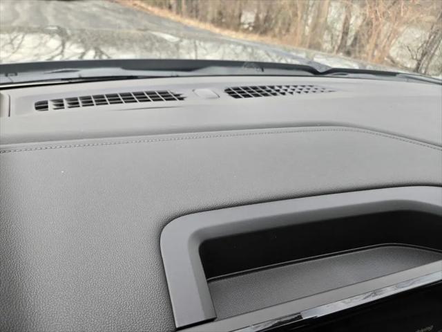 2026 GMC Sierra 2500HD Crew Cab, Standard Bed, SLT, 4WD