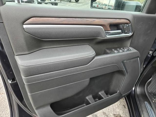 2026 GMC Sierra 2500HD Crew Cab, Standard Bed, SLT, 4WD