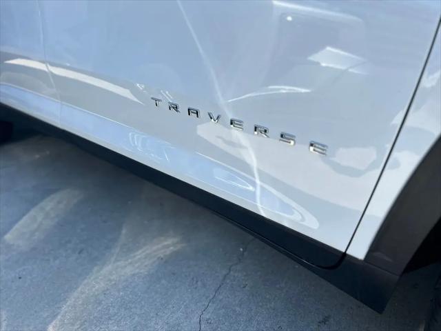 2026 Chevrolet Traverse FWD LT