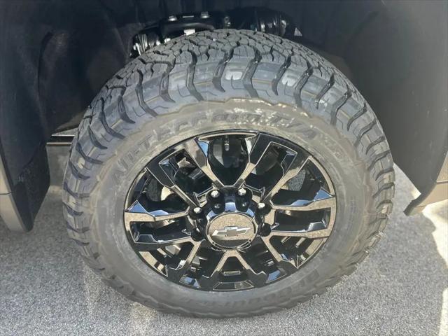 2026 Chevrolet Silverado 2500HD Crew Cab, Standard Bed, LTZ, 4WD