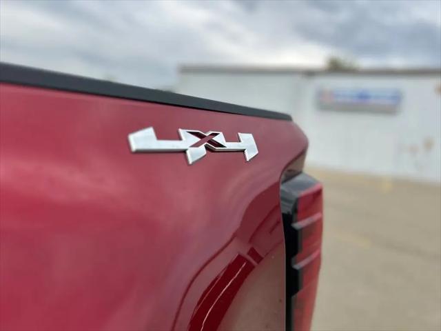 2026 GMC Sierra 3500HD Crew Cab, Long Bed, SLT Dual Rear Wheel, 4WD