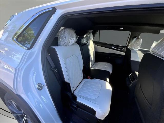 2026 Volkswagen Atlas Cross Sport SEL Premium R-Line