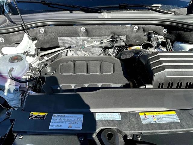2026 Volkswagen Atlas Cross Sport SEL Premium R-Line
